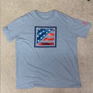 Under Armour Men’s XL Shirt